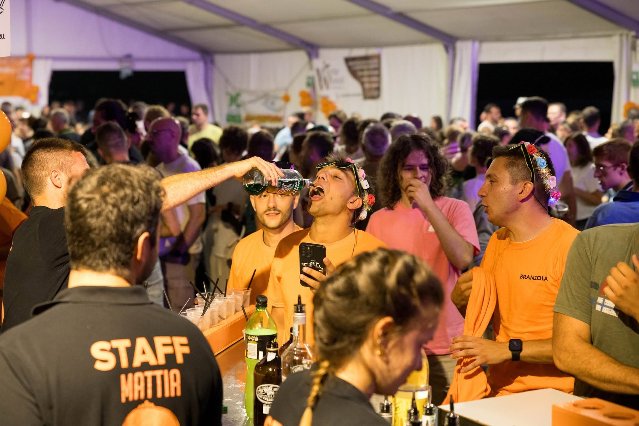 Al bar con lo staff di Branzola